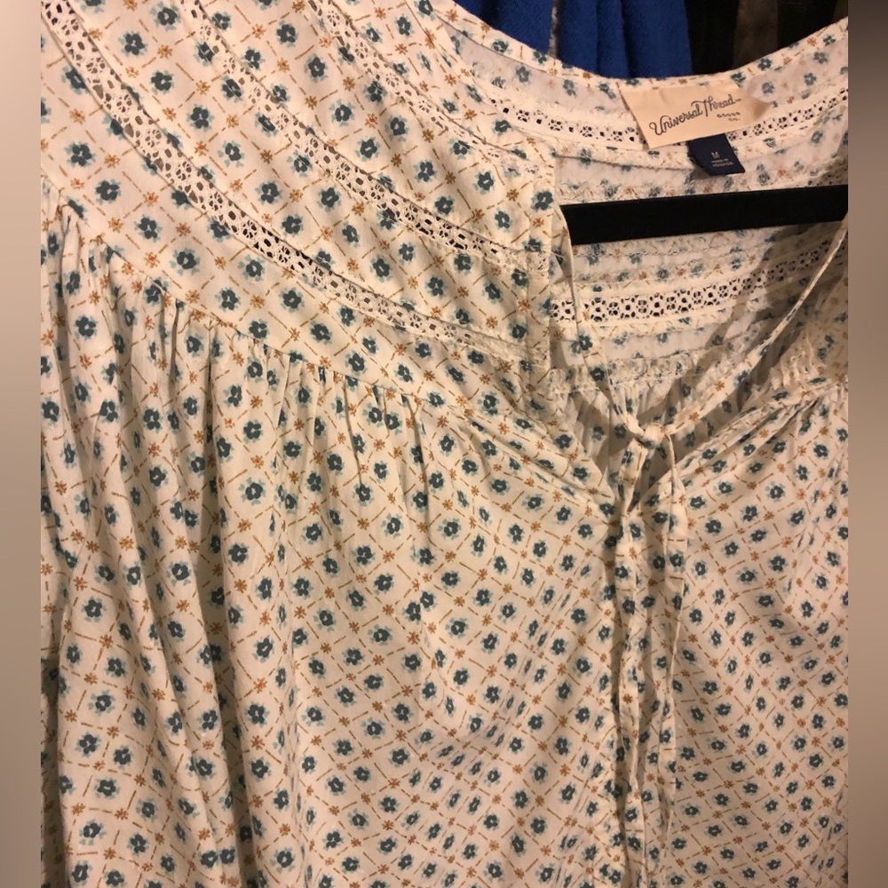 The Perfect Springtime Top - Picture 6 of 6